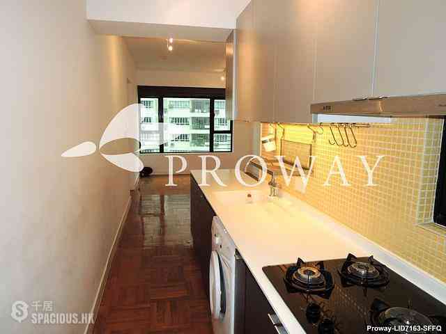 Mid Levels Central - Cimbria Court 09