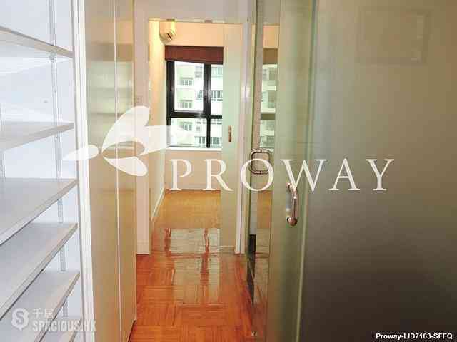 Mid Levels Central - Cimbria Court 12