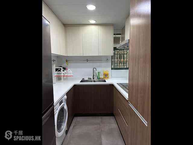 Tai Kok Tsui - Park Avenue Central Park Block 3 09