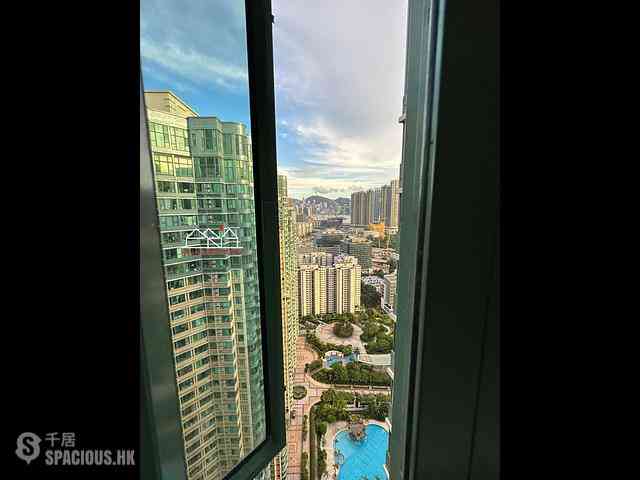 Tai Kok Tsui - Park Avenue Central Park Block 3 03