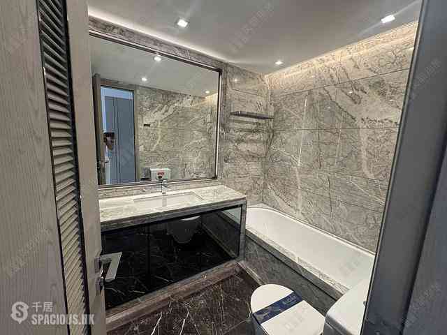 Wong Chuk Hang - The Southside Phase 3B Blue Coast 08
