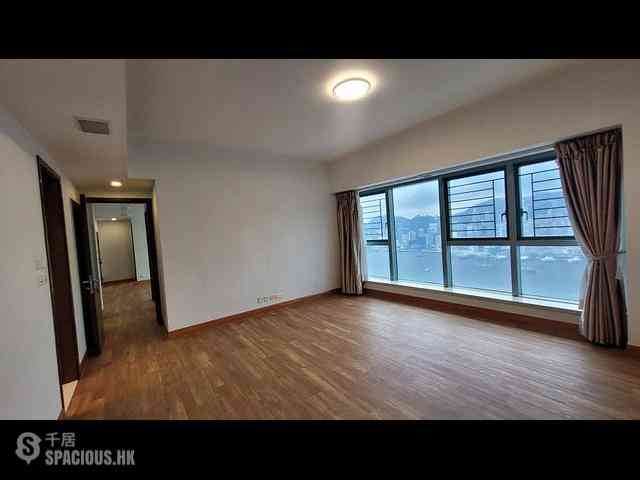 West Kowloon - The Harbourside Block 3 04