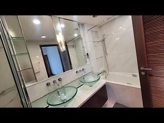 West Kowloon - The Harbourside Block 3 06