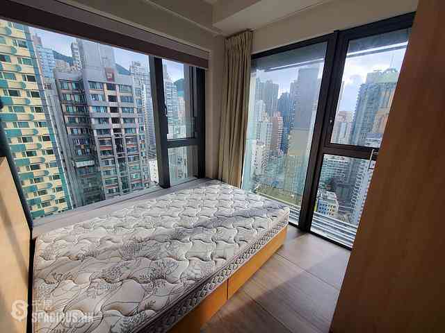 Sai Ying Pun - One・Artlane 02
