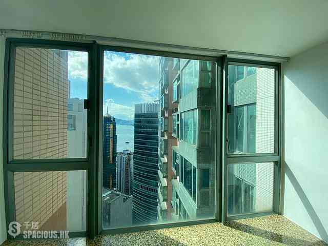 Sheung Wan - Queen's Terrace 07