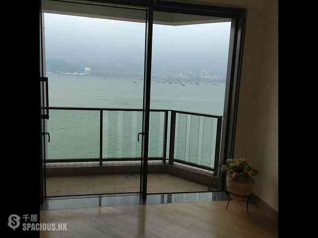 Kennedy Town - The Sail At Victoria 02