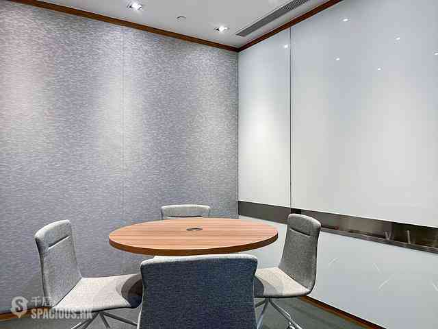 Causeway Bay - Lee Garden One 05