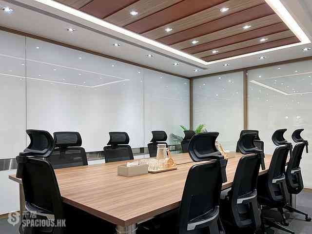 Causeway Bay - Lee Garden One 01