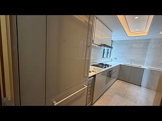 Wong Chuk Hang - The Southside Phase 4A Tower 2B 08