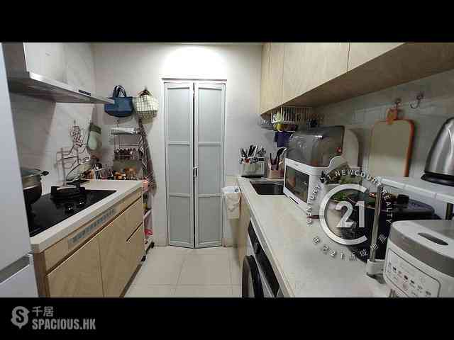 Discovery Bay - Discovery Bay Phase 5 Greenvale Village Greenburg Court (Block 2) 2 04