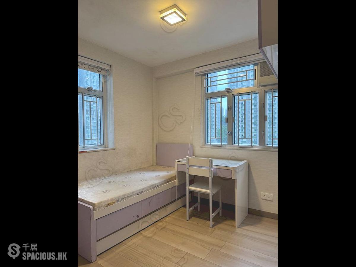 Quarry Bay - Nan Fung Sun Chuen Block 5 01