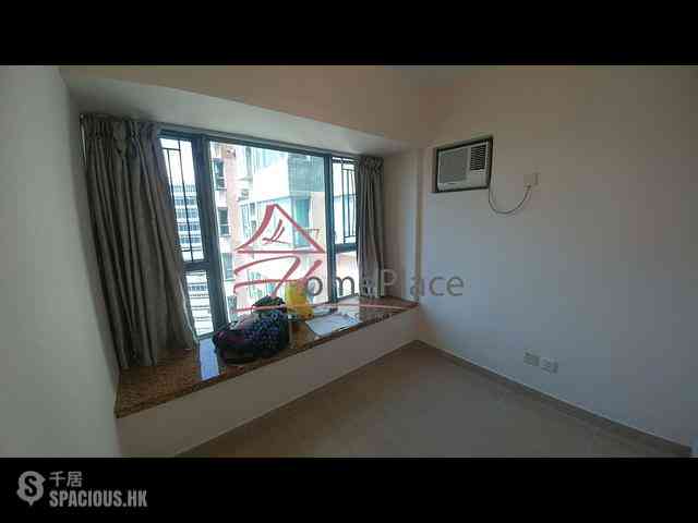 Sheung Wan - Queen's Terrace 05