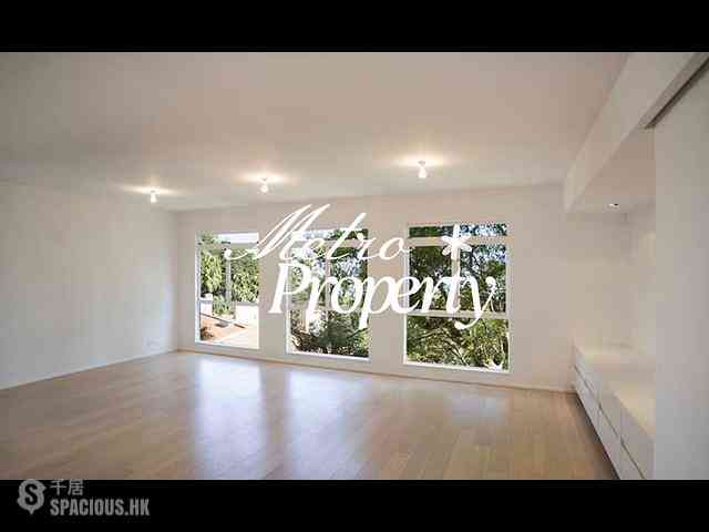 The Peak - Strawberry Hill 07