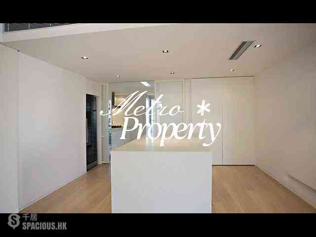The Peak - Strawberry Hill 10