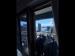 大角咀 - 君滙港6座 02