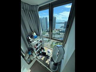 大角咀 - 君滙港6座 04