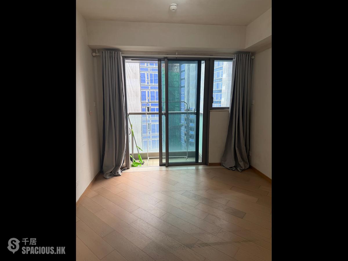 Hung Hom - Upper East Tower 1C 01