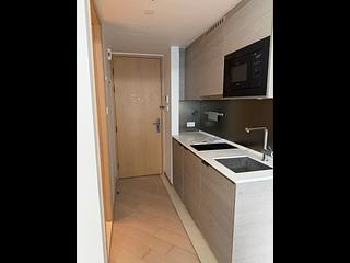 Hung Hom - Upper East Tower 1C 05