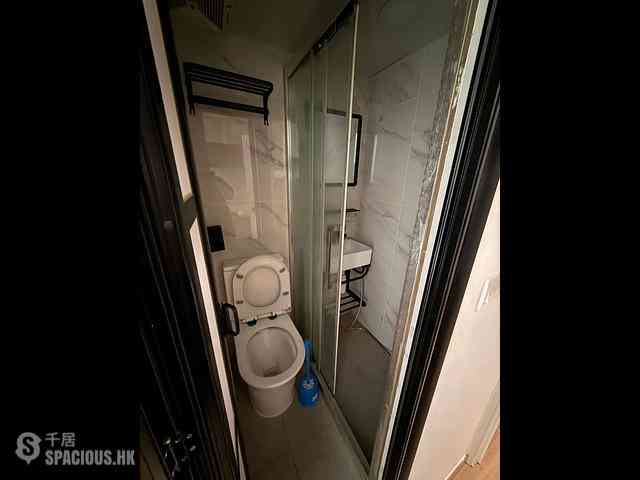 Mong Kok - Wong Choy Mansion 05