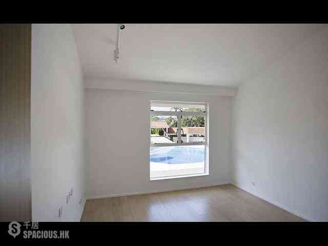 The Peak - Strawberry Hill 10