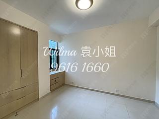 Tai Hang - Ronsdale Garden 04