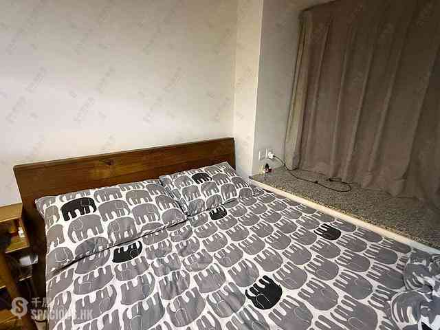 Sai Ying Pun - Ning Yeung Terrace Block A 05