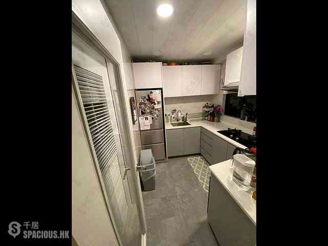 Mid Levels Central - The Grand Panorama Block 3 03