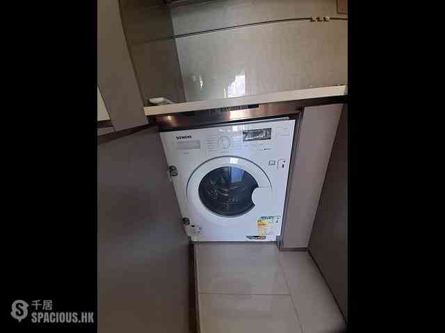 Sai Ying Pun - Upper Manor 09