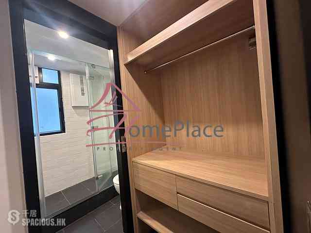 Central - 21, Aberdeen Street 03