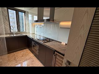 Wong Chuk Hang - The Southside Phase 3B Blue Coast Tower 2A 07