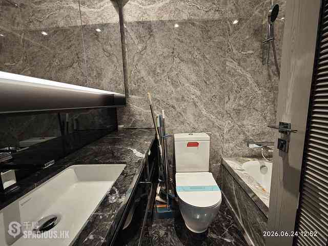 Wong Chuk Hang - The Southside Phase 3C Blue Coast II Tower 5 12