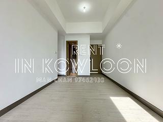 Tai Kok Tsui - L・Living 23 04