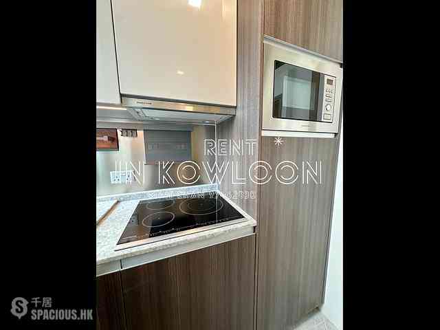 Tai Kok Tsui - L・Living 23 06