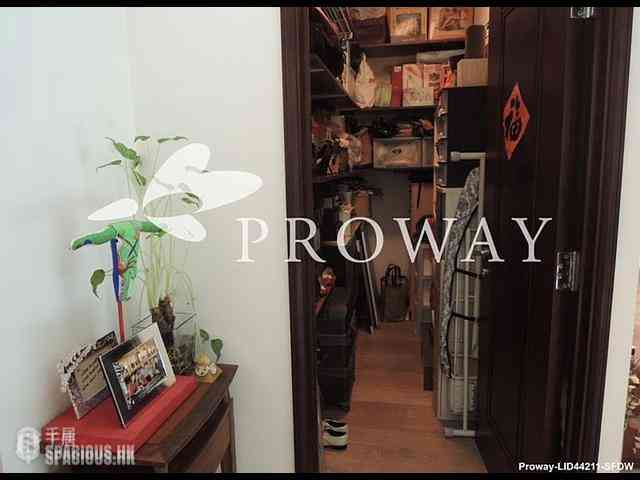 Tai Hang - The Legend 12