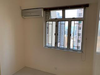 Mid Levels Central - On Fung Building 03