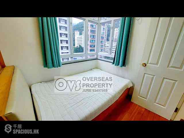 Wan Chai - Lok Moon Mansion 21
