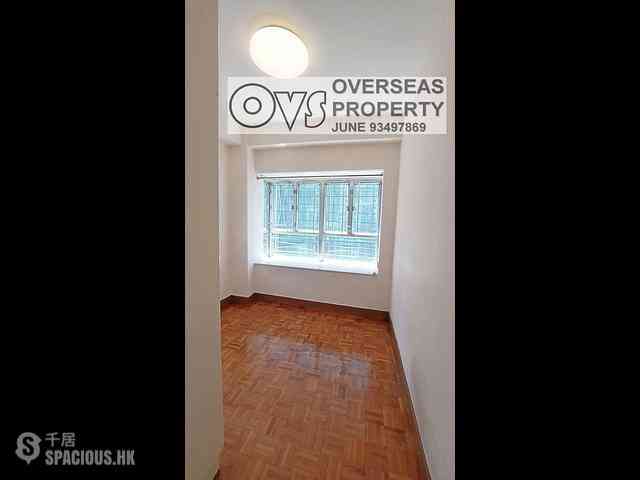 Wan Chai - Lok Moon Mansion 34