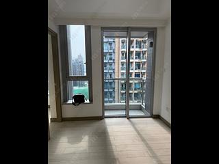 Tai Kok Tsui - L・Living 23 02