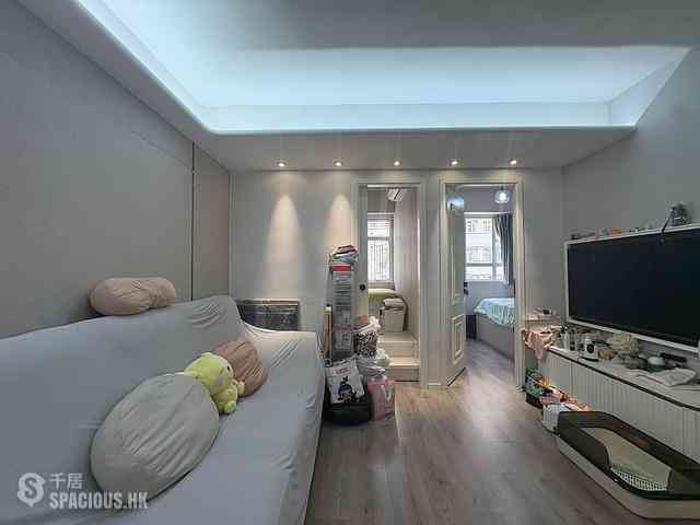 Sai Ying Pun - Hang Sing Mansion 04