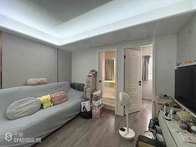 Sai Ying Pun - Hang Sing Mansion 11