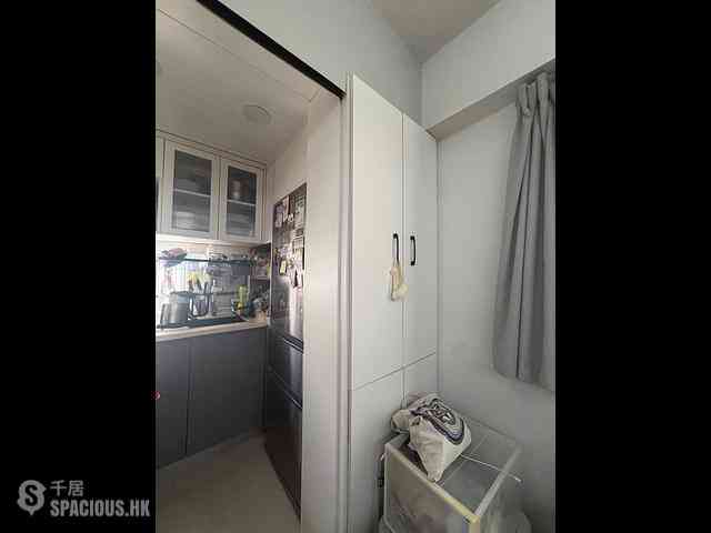 Sai Ying Pun - Hang Sing Mansion 14