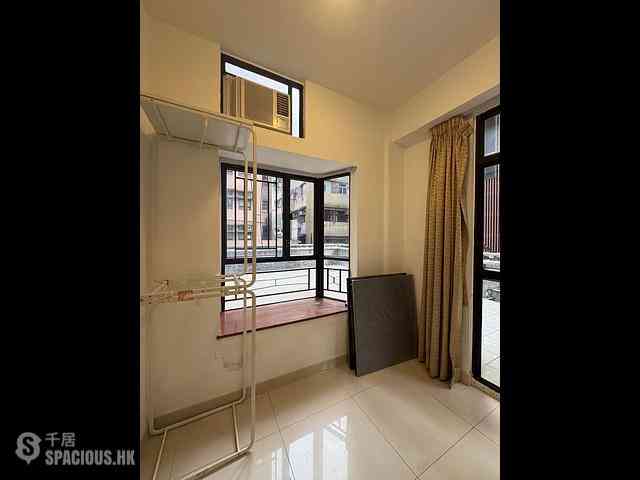 Sai Ying Pun - Wo Yick Mansion 06