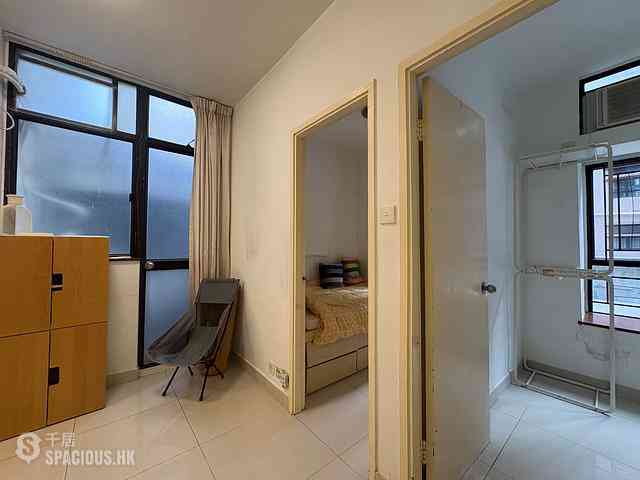 Sai Ying Pun - Wo Yick Mansion 10