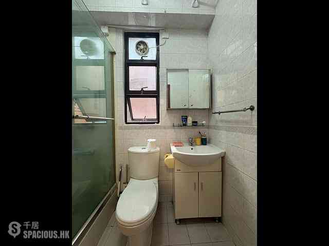 Sai Ying Pun - Wo Yick Mansion 14