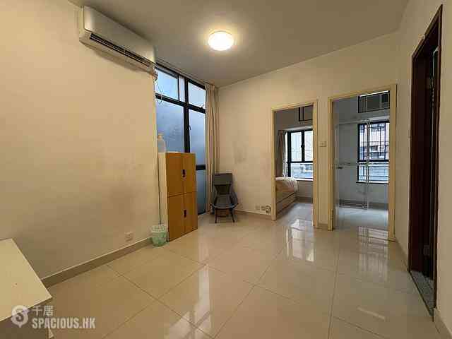 Sai Ying Pun - Wo Yick Mansion 18
