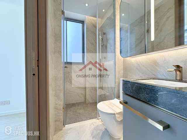Sai Ying Pun - Des Voeux W Residence 04