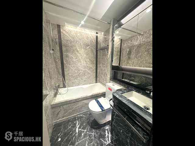 Wong Chuk Hang - The Southside Phase 3B Blue Coast Tower 2A 07