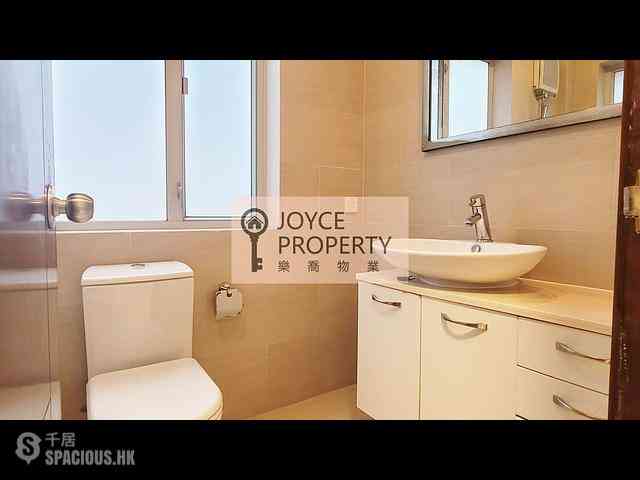 Causeway Bay - Malahon Apartments 04