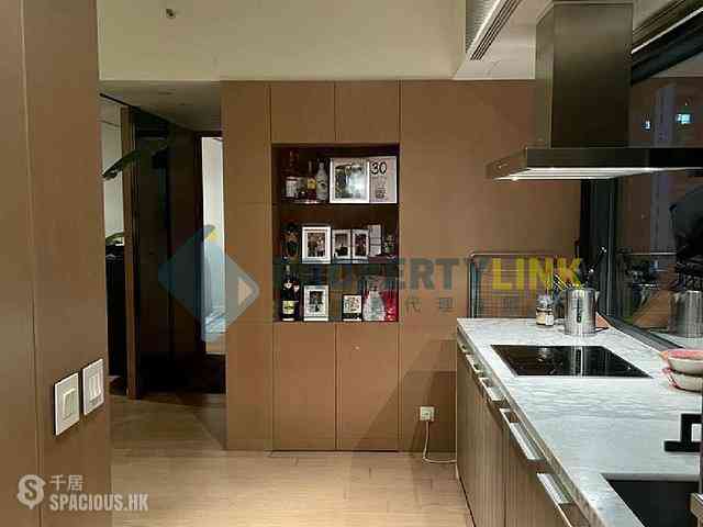 Mid Levels Central - Gramercy 12