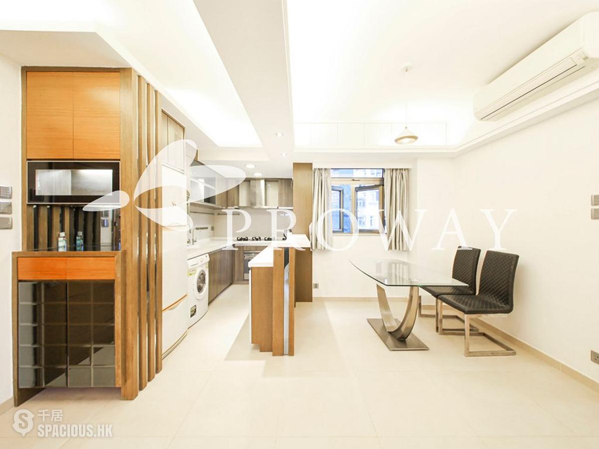 Soho - Caravan Court 01